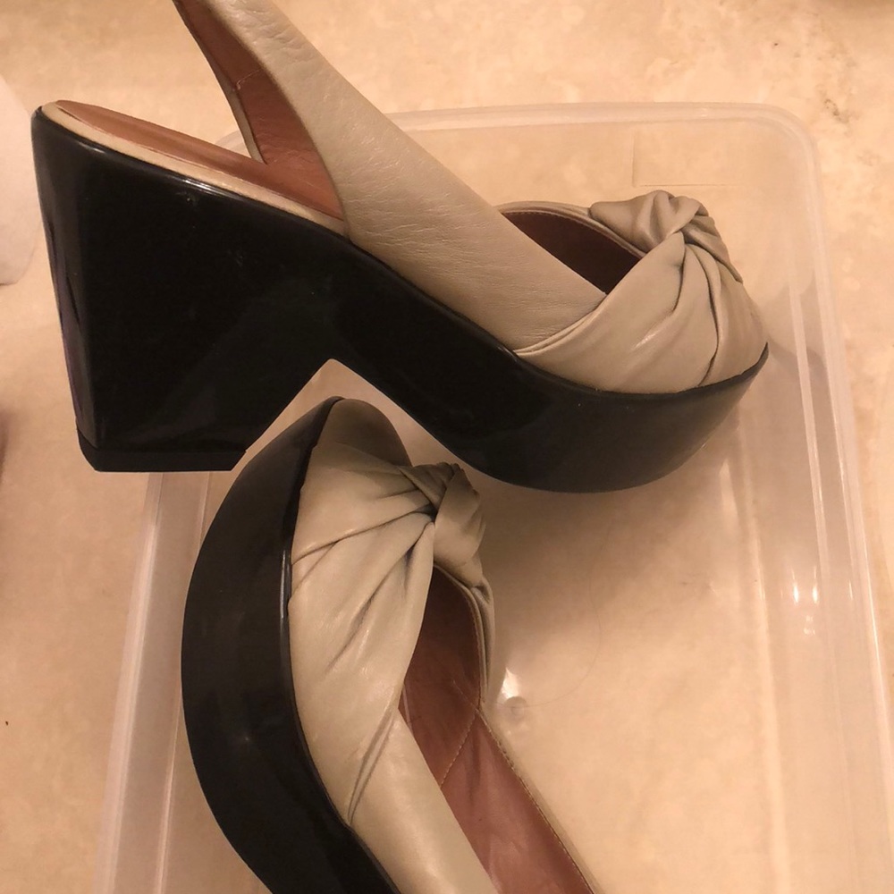 Amazing quality grey chunky heel